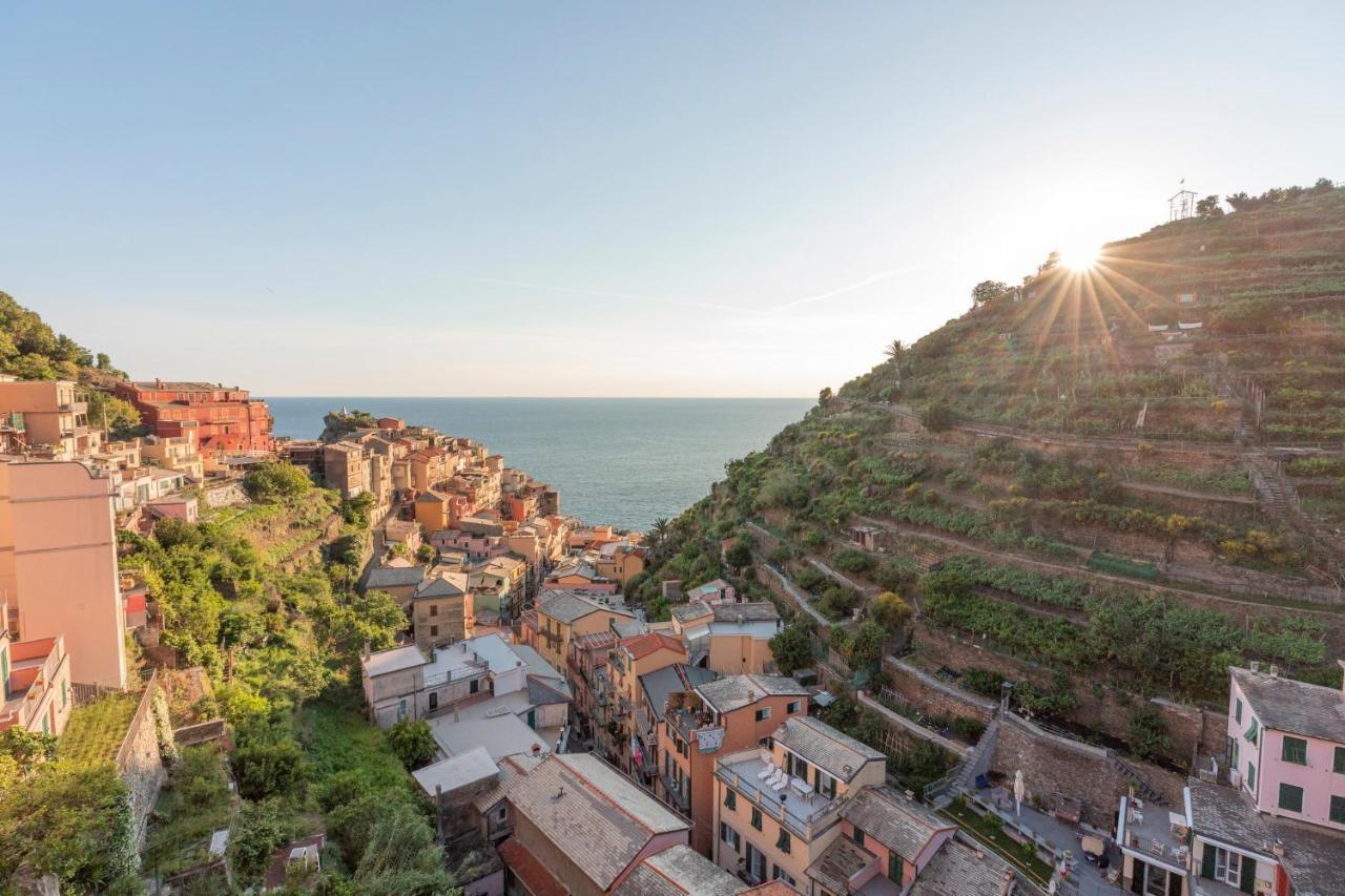 L' Attico Giallo Oro Di Giulia Manarola Kültér fotó