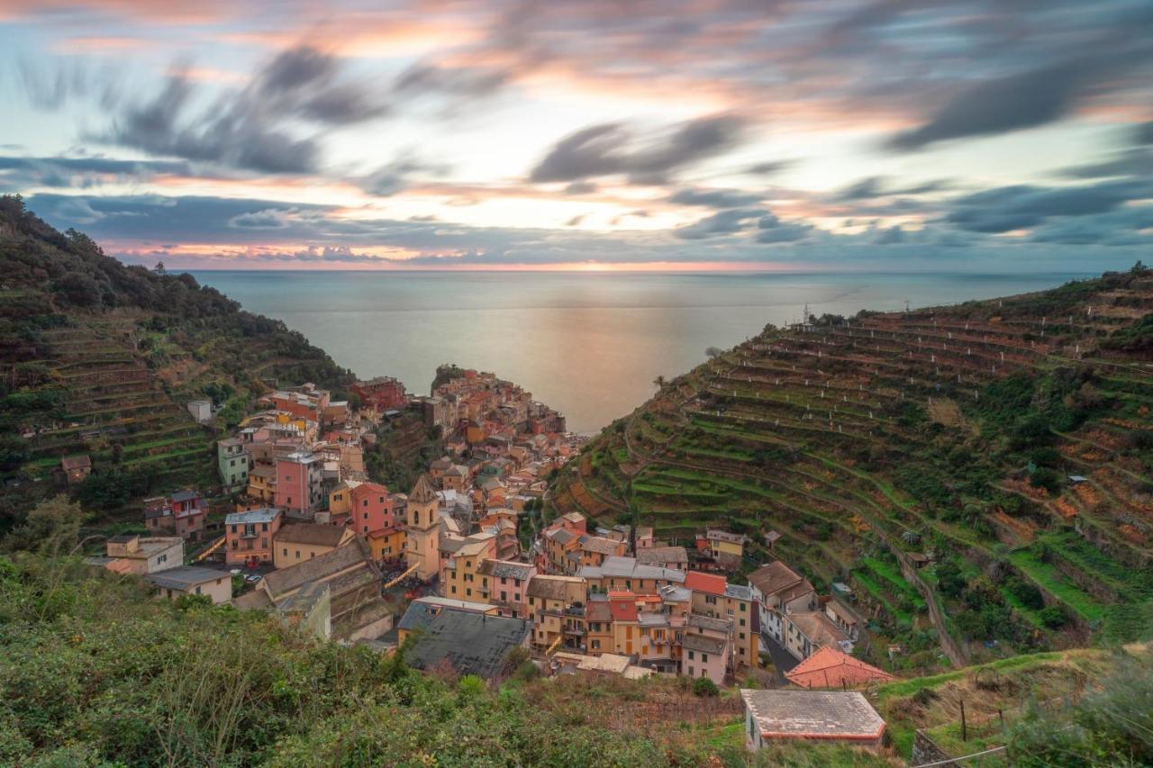 L' Attico Giallo Oro Di Giulia Manarola Kültér fotó